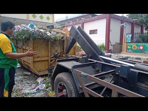 Video: Berapa ton yang ada di truk sampah pasir?