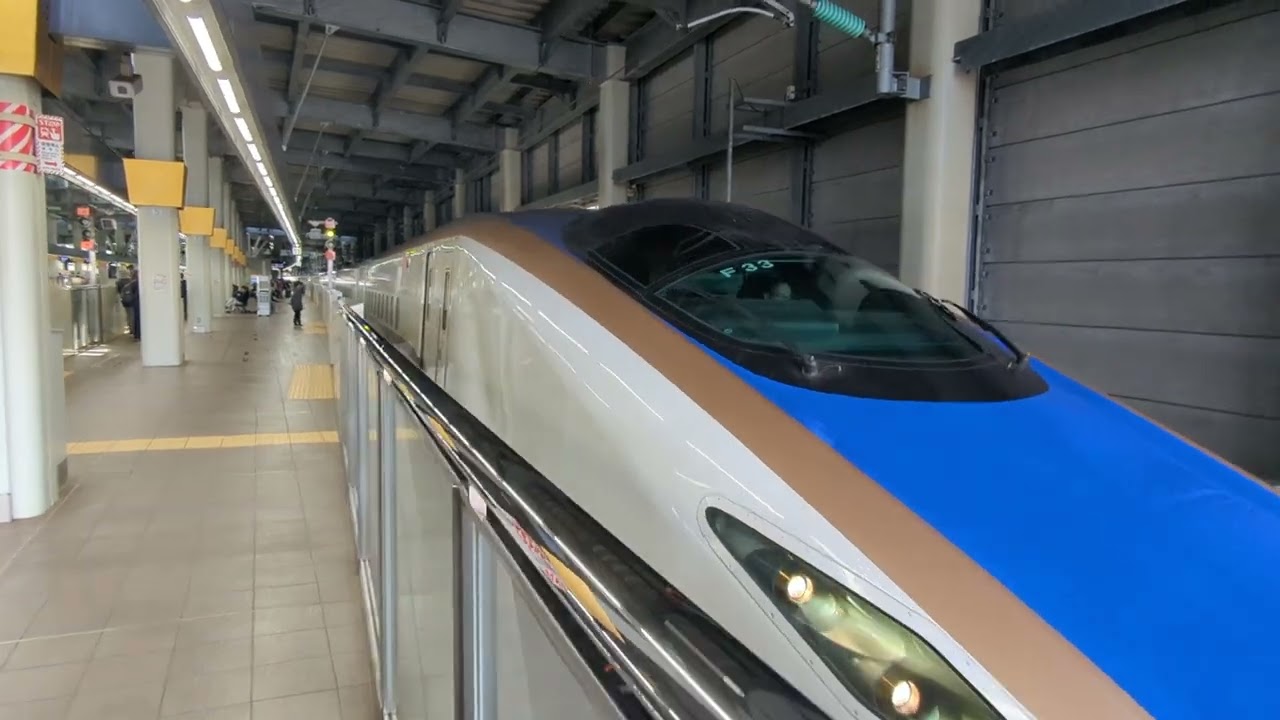 2025年10月25日(JR西日本)北陸新幹線金沢(駅)11番のりば9542Eかがやき