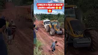 trator patinando, terra solta se torna igual lama. #caminhão #caminhoneiro
