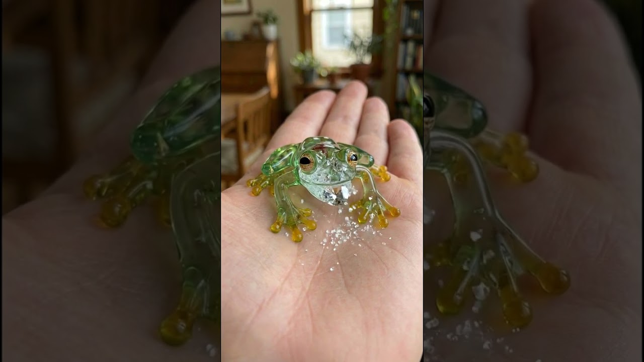 Hand-feeding my tiny Glass Pet a Diamond 🤏💎 