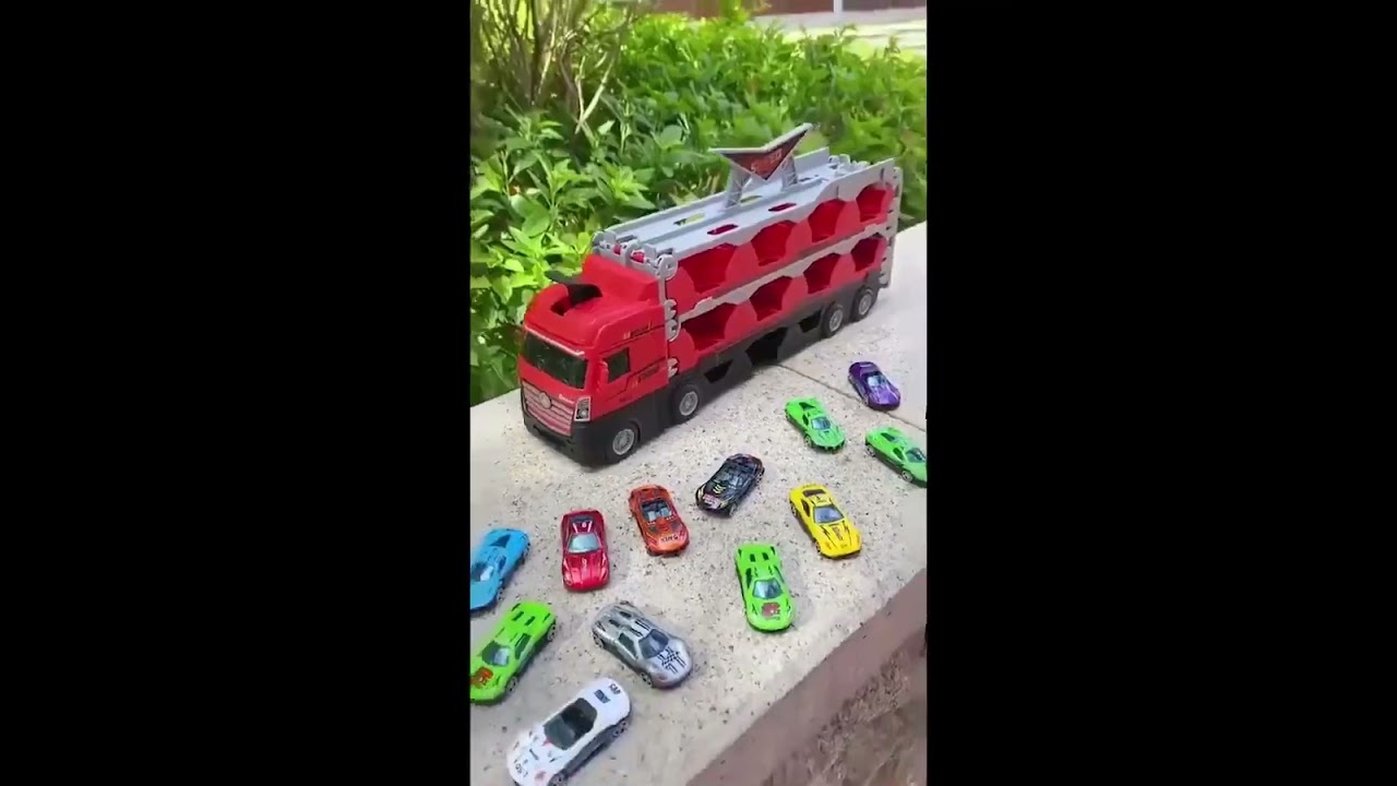 Mega Hauler Truck With Ejection Race Track