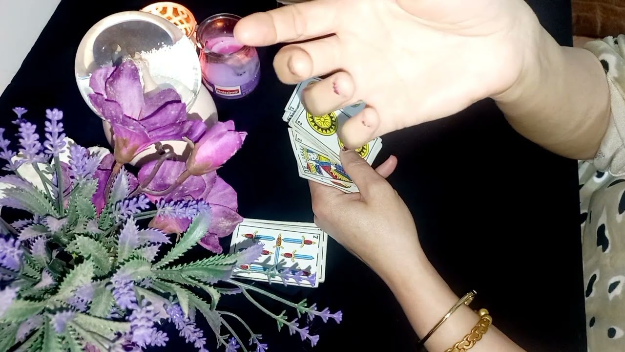 كشف للبيضاء في علاقة صعبه ومحيره 😮‍💨مع الاسمر  وعام للبيضاء مع الأبيض الحنطي ماذا يخفي