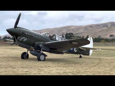 RAAF P-40N Kittyhawk "Currawong"