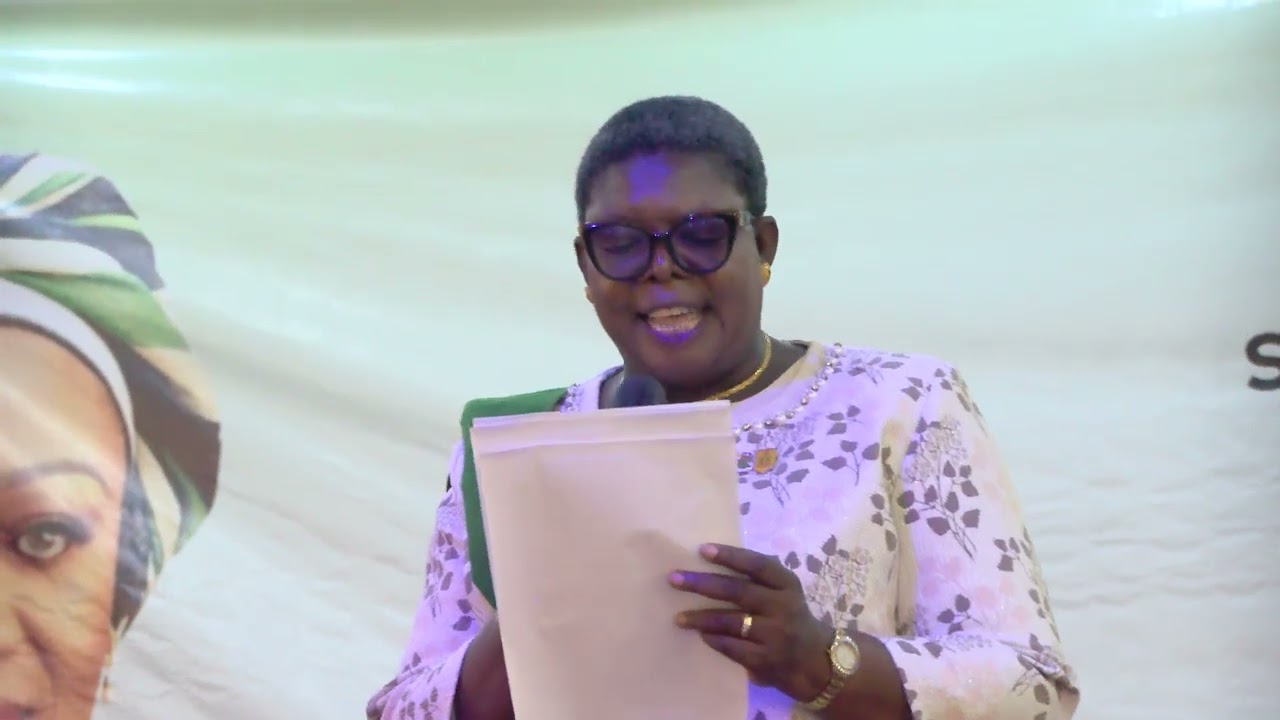 DISTRIBUTION OF FLOW WITH CONFIDENCE PAD BY HER EXCELLENCY TAMUNOMININI MAKINDE 