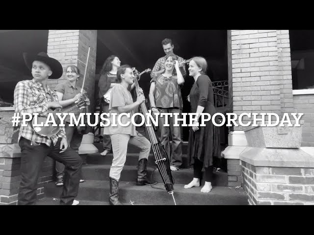 Six Gal 'n Hat  Play Music On The Porch Day 2022 