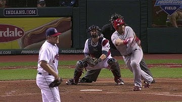 CIN@CLE: Pena puts Reds on the board with a double