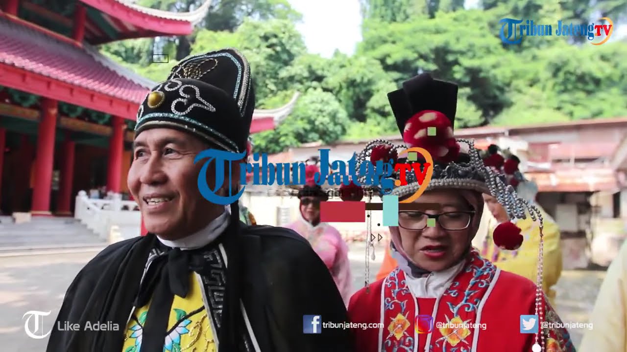 Foto Ala Kaisar Cina di Klenteng Sam Poo Kong Semarang