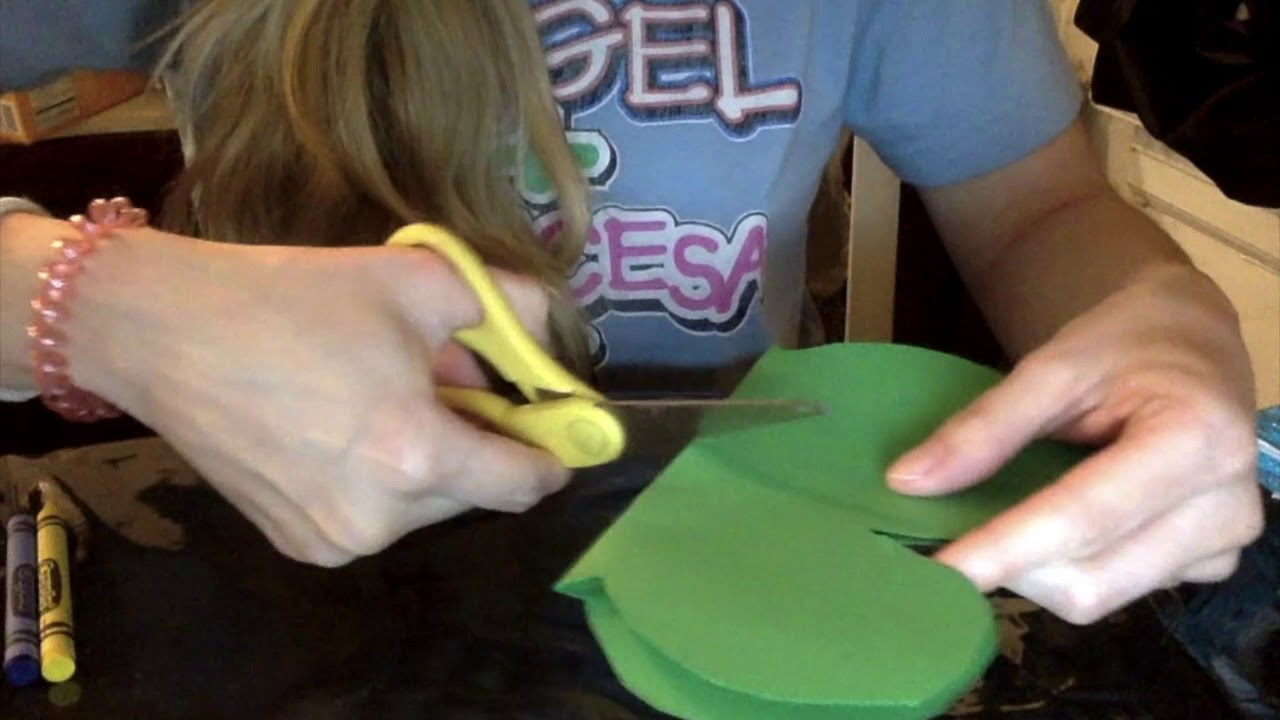 Butterfly finger puppet - YouTube