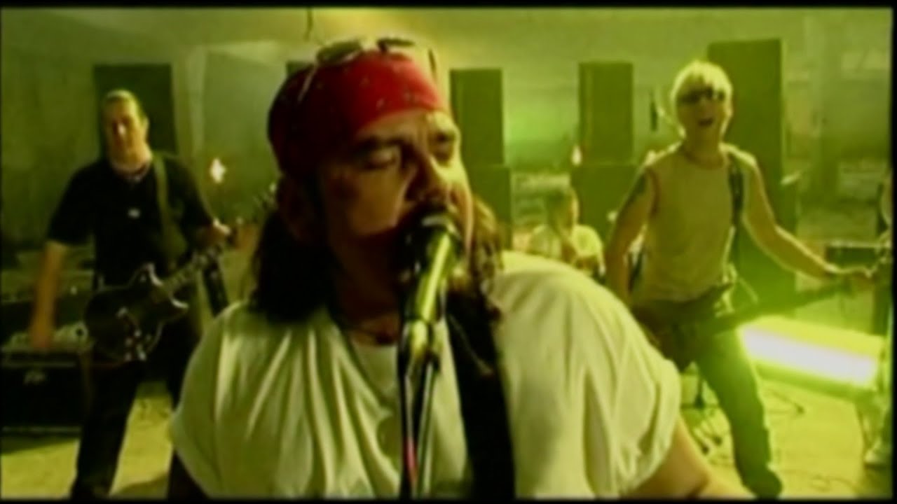 Sleduj Cargo - Nu pot trai fara tine (Official Video) na YouTube