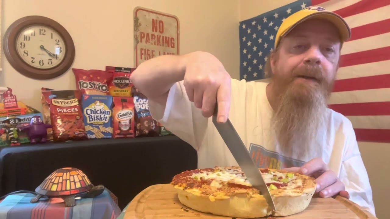 Gino’s East Frozen Deep Dish Pizza 🍕 YouTube