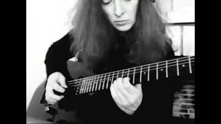 Ayşen - Uzaktan Geldim gitar solo Resimi