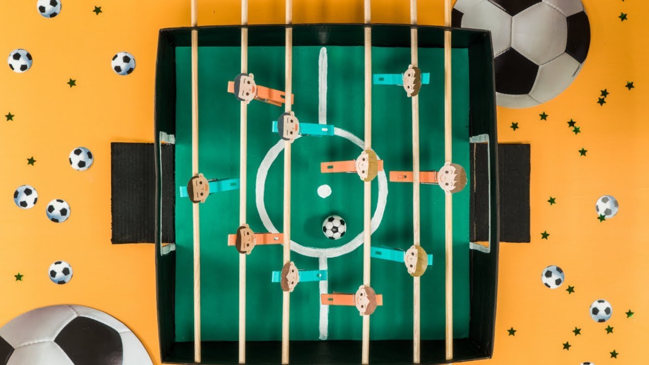 material reciclado juguetes de futbolito