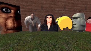 Rosalia and Nextbots Chasing Man in The maze