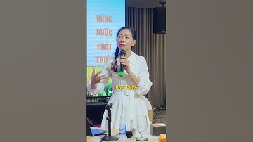 Cách cầm micro khi dẫn chương trình - Mc Mỹ Vân #shorts