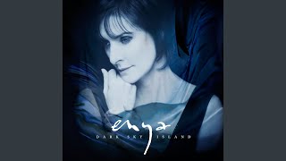 Video voorbeeld van "Enya - Dark Sky Island"