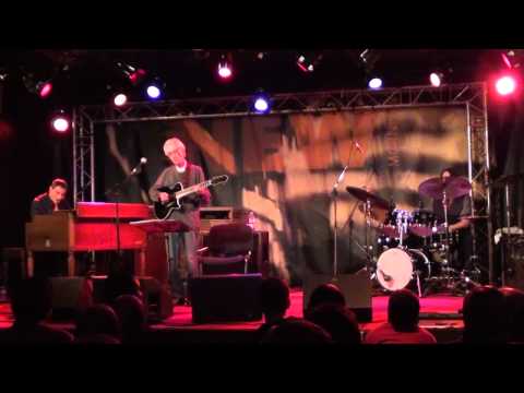 Pat Martino "The Island" Live in Paris @ New Morni...