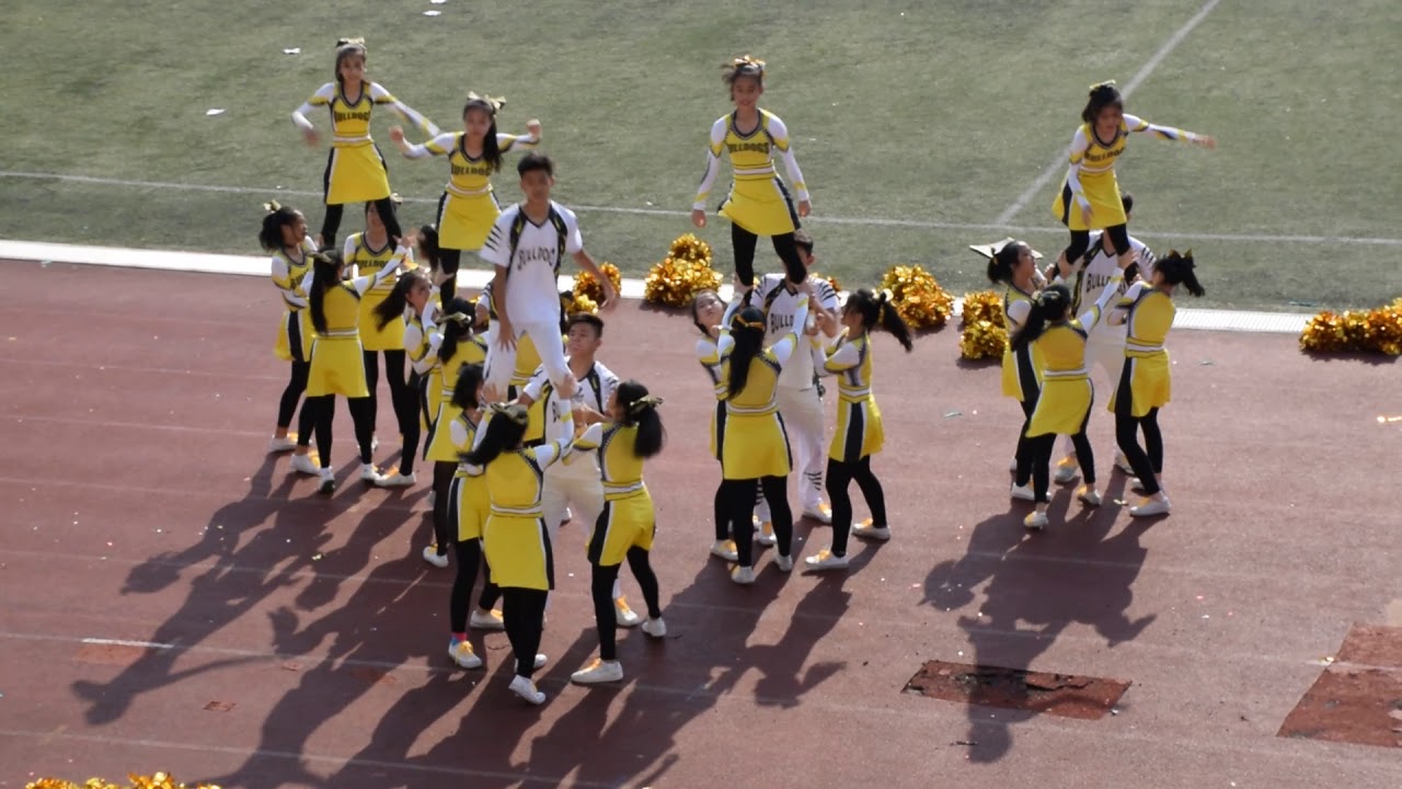 WMS 2019 Cheer Yellow House - YouTube