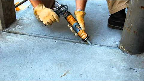 QUIKRETE Polyurethane Self-Leveling Sealant (Product Feature)