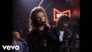 Daryl Hall & John Oates - Downtown Life (Official Video) chords