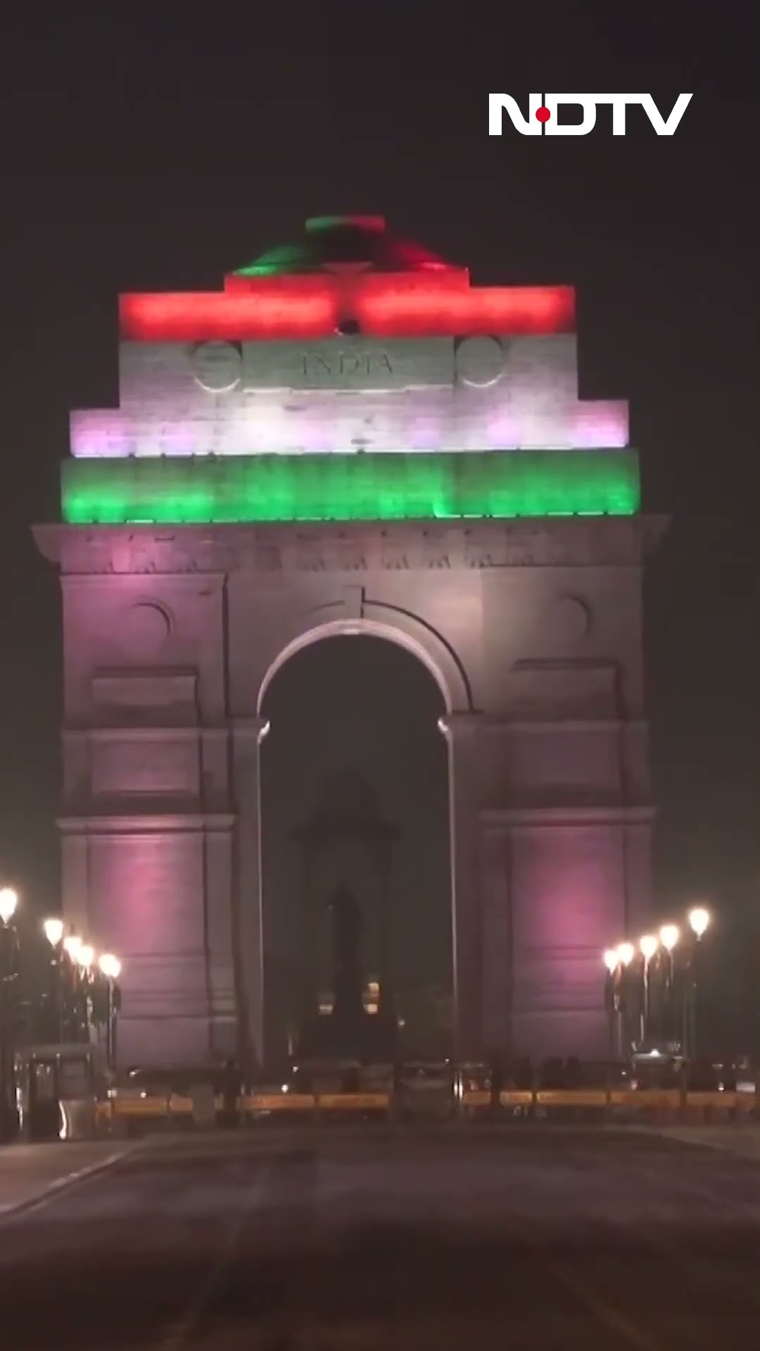 India Gate Illuminates With Tricolour On The Eve Of Republic Day 2025