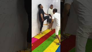 Download Lagu Screaming chicken Blindfolded Beating People challenge #funny #funnyvideo MP3