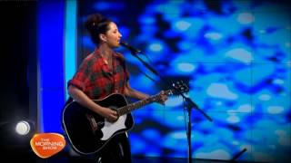 KT Tunstall - Suddenly I See (live on The Morning Show, April 2014) chords