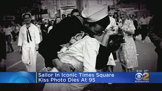 Sailor In Iconic WWII Kiss Photo Dies