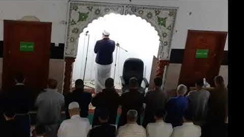 صلاة العشاء يوم الفطر من مسجد الرحمة القارئ بشير ساسي.