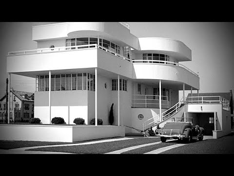 Glamour's Golden Age 1 - The Luxe Experience (2009)