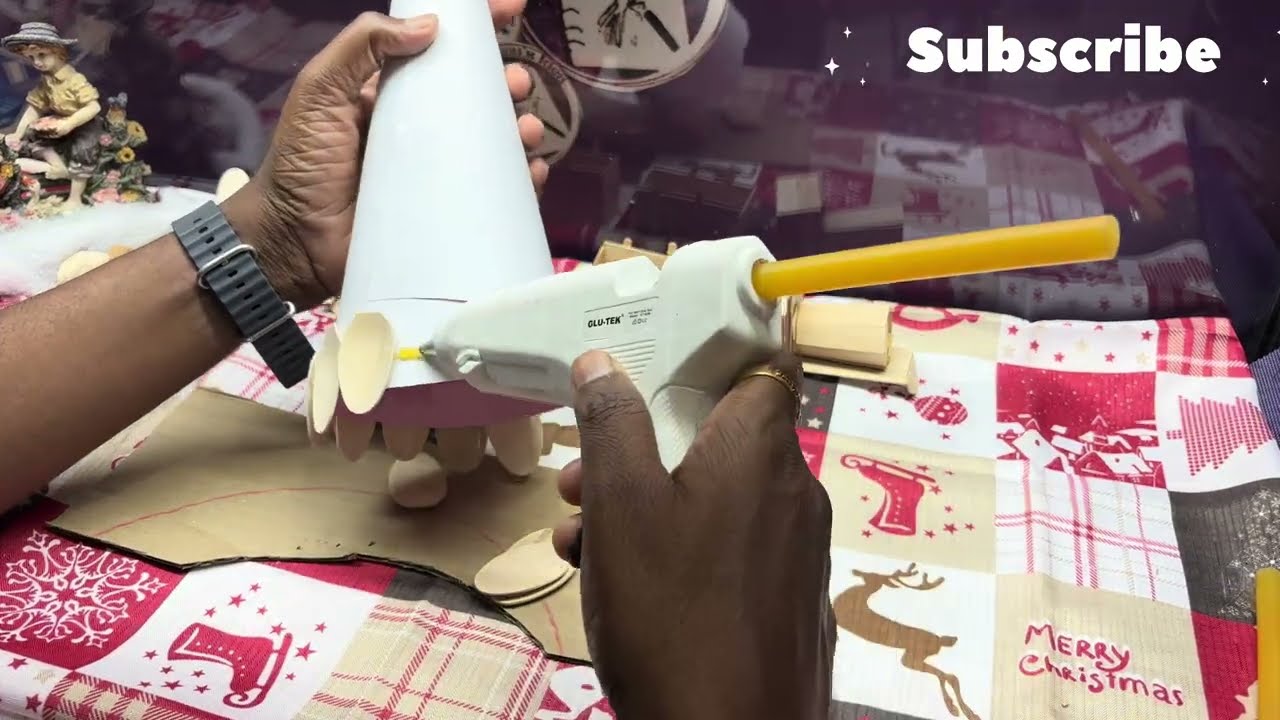 Easy Christmas Craft Using Wooden Spoon | DIY Christmas Decoration@Crazyideas-u5s 