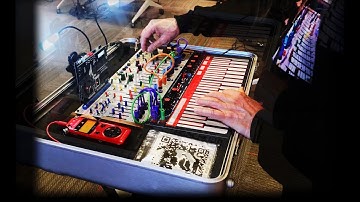 Painting Noise with Buchla Easel Command 208c & LEM 218 at Boston Synth Meet-Up with BILL T MILLER !