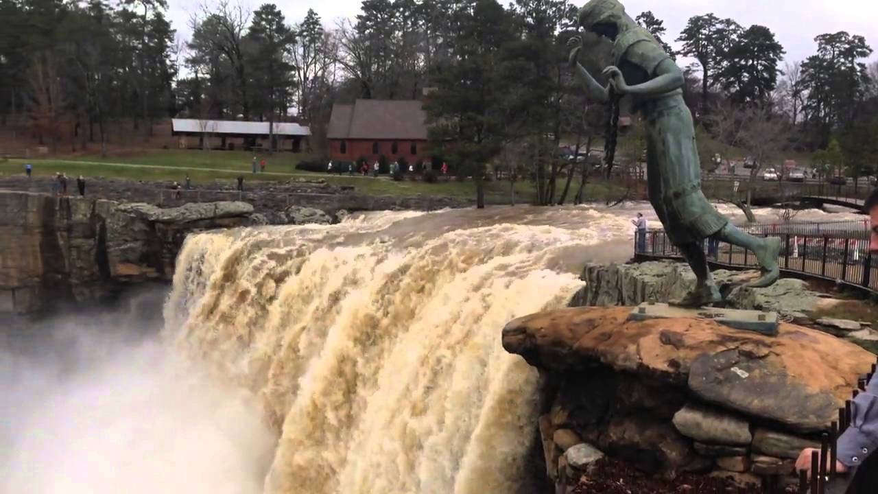 Noccalula Falls roars