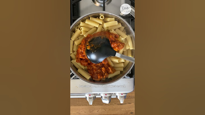 This easy spicy rigatoni has our mouths watering! #rigatoni