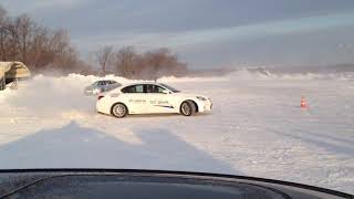 Тест Драйв Lexus. Мастер-класс контраварийного вождения Тест Драйв Lexus. Мастер-класс контраварийного вождения