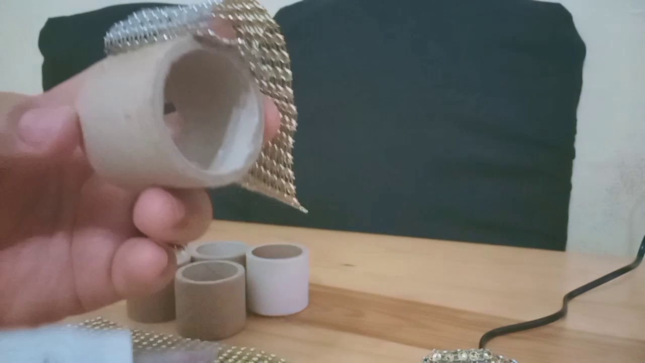 فيديو لعشاق ديكور الطاولة ⁦♥️⁩⁦♥️⁩⁦♥️⁩اصنع اساور المناديل بطريقة سهل💯بأدوات بسيطة