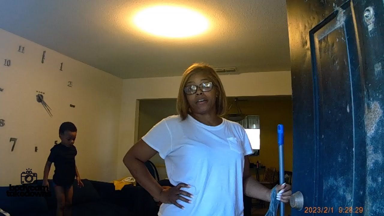 Woman Thinks She Can Assault Child Services Worker Without Consequences