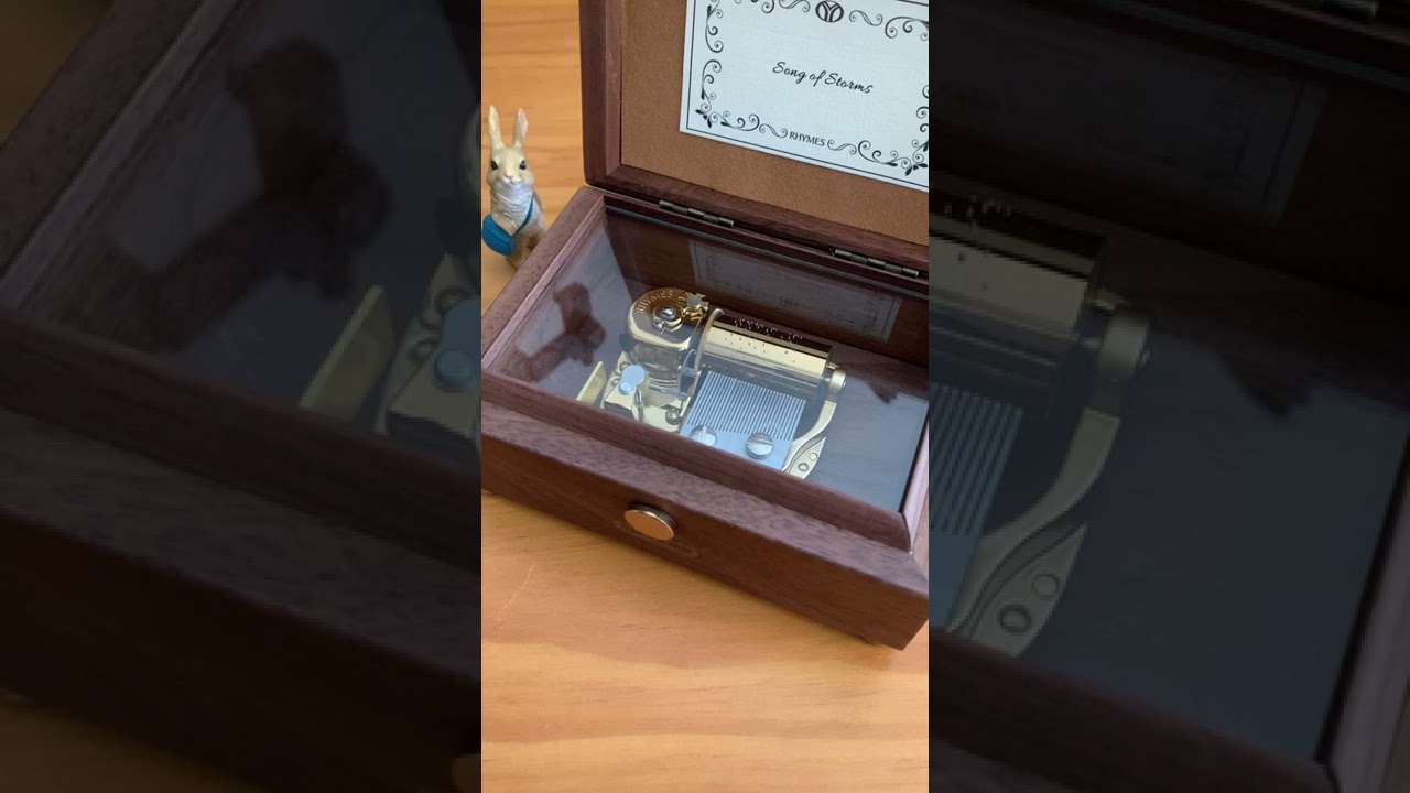 Zelda music box + Keychain △ Ocarina of Time △ Song of Storms