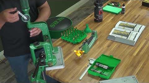 Intro To Handloading: Pouring It Into The Case