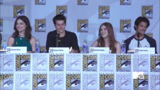 [VOSTFR] Dylan O'Brien & Holland Roden Interview on Stydia kiss
