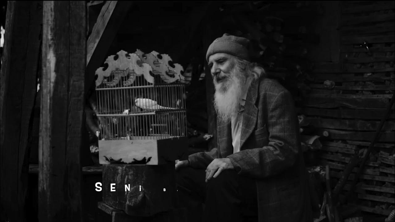 Sperma bilan qoplangan gozallik fotosurati