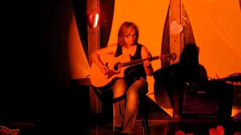 Acoustic Guitarist Renee Guthrie Live at Exhale's ...