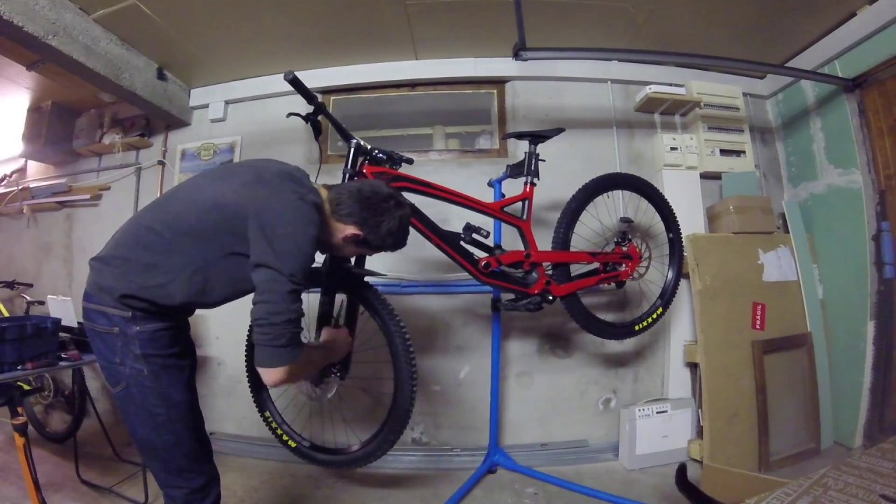 Unboxing YT Tues CF pro 2017 / Rémy Cachat