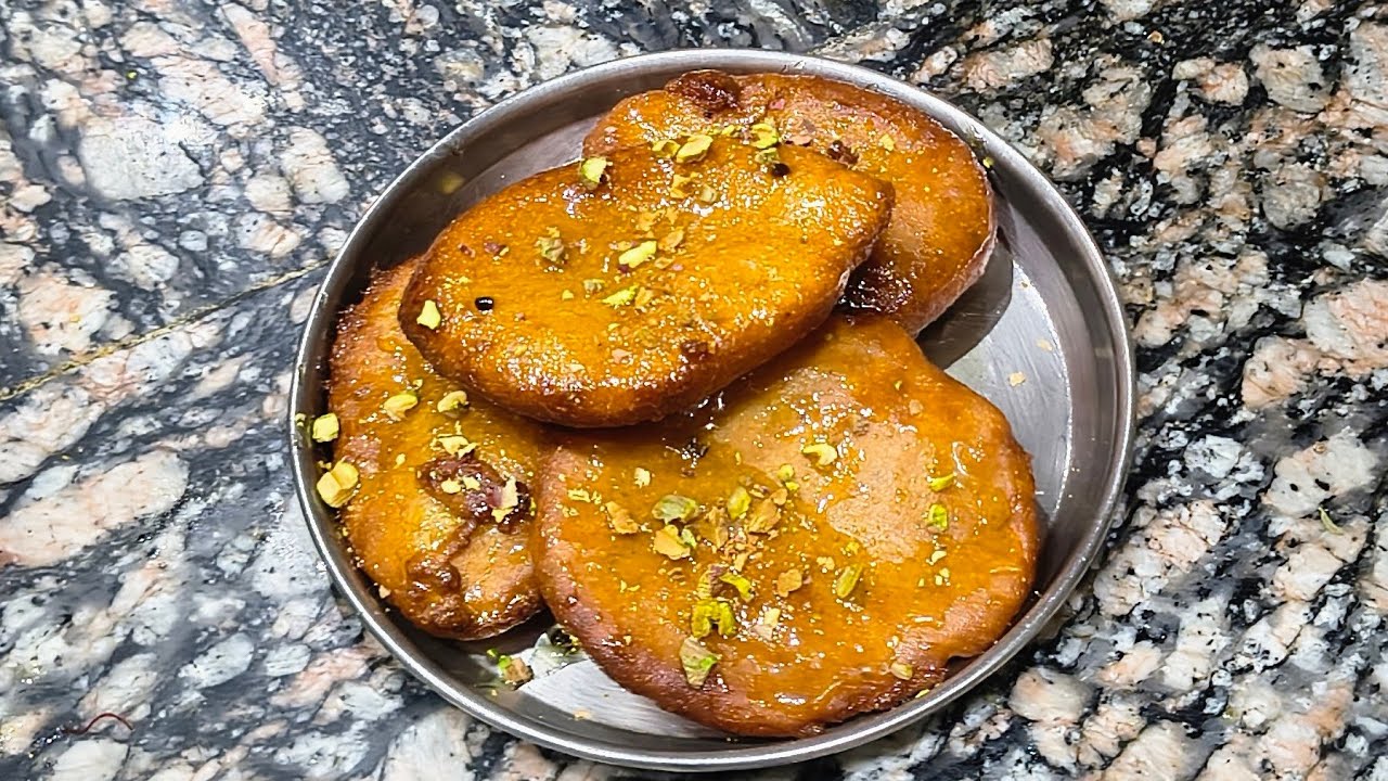 आटे, सूजी और मैदा से सॉफ्ट व स्पंजी मालपुआ बनाने की सबसे आसान विधि