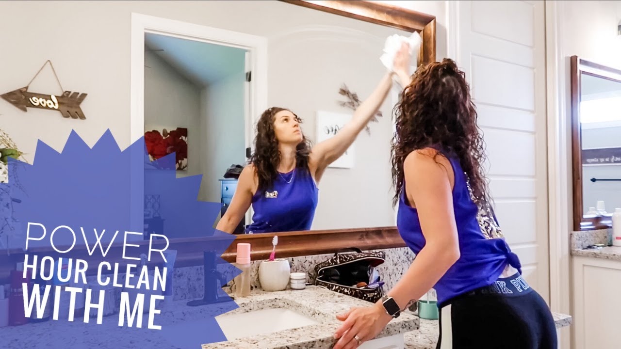 POWER HOUR CLEAN WITH ME HOUSE IS A DISASTER SPEED CLEAN SCENTSY ALL PURPOSE CLEANER