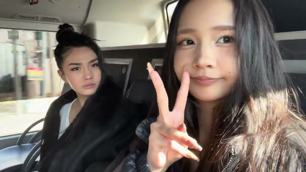 홍대 가서 훠궈떵개하고길잃어버리고 포토그래퍼한테 붙잡힘