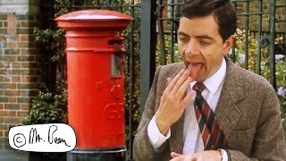 How To Post CHRISTMAS CARDS THE BEAN WAY | Mr Bean Funny Clips | Mr Bean Official