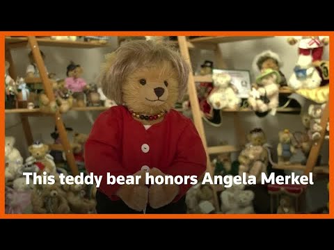 Merkel commemorative teddies sell out