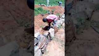 MJENZI WA NYUMBA. Ujenzi wa msingi wa mawe #songwe #ileje MJENZI WA NYUMBA. Ujenzi wa msingi wa mawe #songwe #ileje