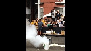 Liquid nitrogen bomb