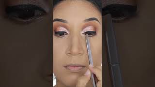 COMO APLICAR y DIFUMINAR SOMBRAS DE OJOS  paso a paso para principiantes  MORPHE -  #shorts